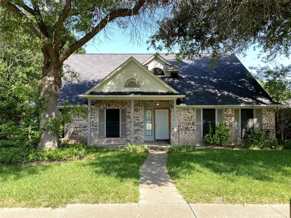 2902 Princewood Drive, Garland, TX 75040