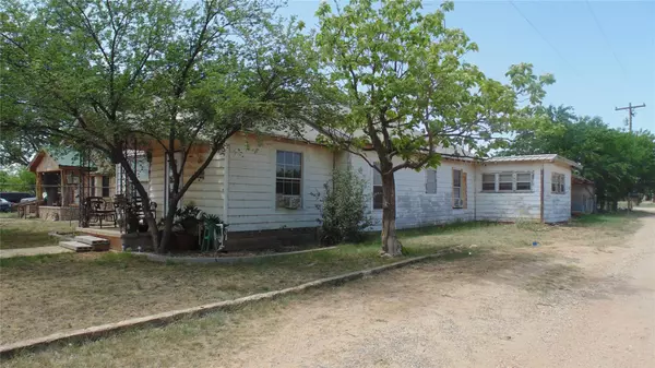 Lawn, TX 79530,702 MAIN Street