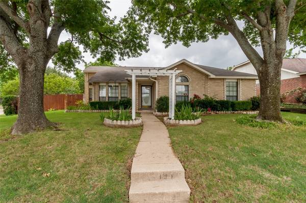 2813 Downing Street, Flower Mound, TX 75028