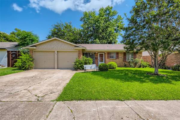 729 Mcdivitt Drive, Garland, TX 75040