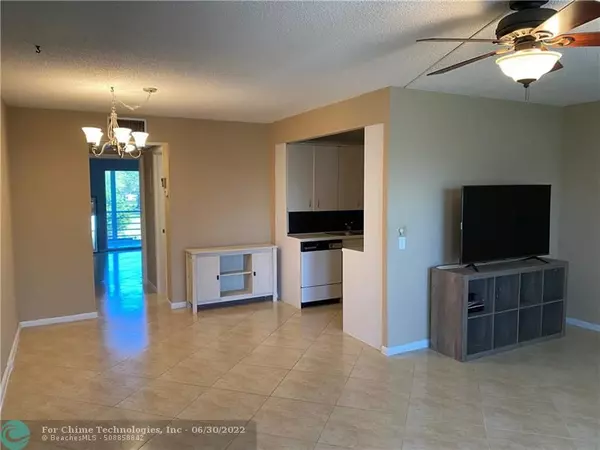 Deerfield Beach, FL 33442,3030 Newport H  #3030