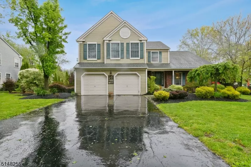 14 Drayton Ln, Plainsboro Twp., NJ 08536