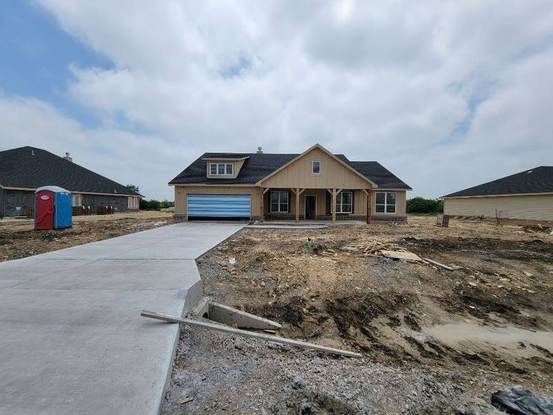 173 Stone Canyon Drive, New Fairview, TX 76078