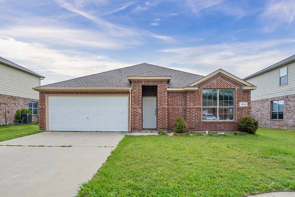 1205 Primrose Drive, Sanger, TX 76266