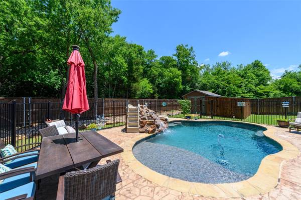 120 Mundelein Drive, Oak Point, TX 75068