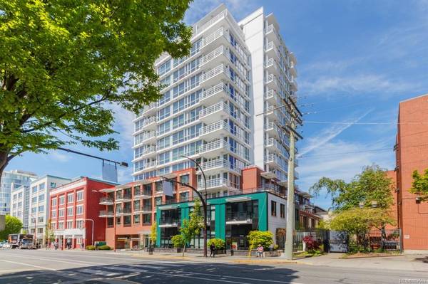 Victoria, BC V8W 1N3,834 Johnson St #302