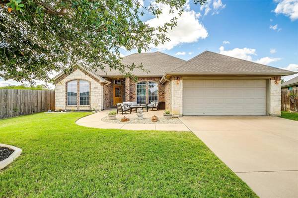 1016 Redfish Drive, Burleson, TX 76028