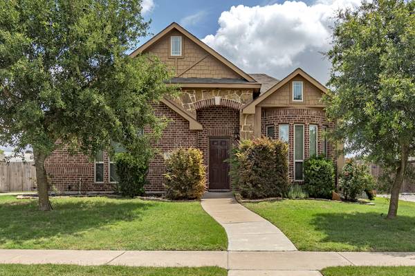 930 Mill Pond Drive, Midlothian, TX 76065