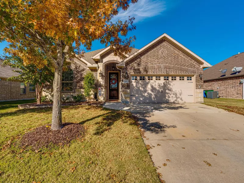 111 Arabian Road, Waxahachie, TX 75165