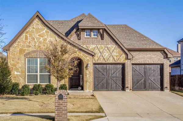 329 Western Sky Lane, Waxahachie, TX 75165