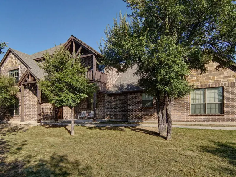 1703 Adams Lane, Azle, TX 76020