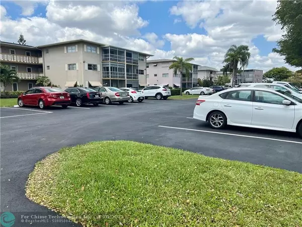 Hollywood, FL 33021,1000 Hillcrest Ct  #309