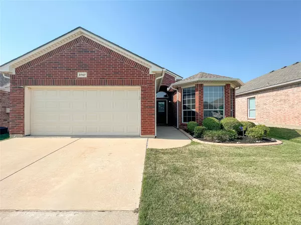 3757 Summersville Lane,  Fort Worth,  TX 76244