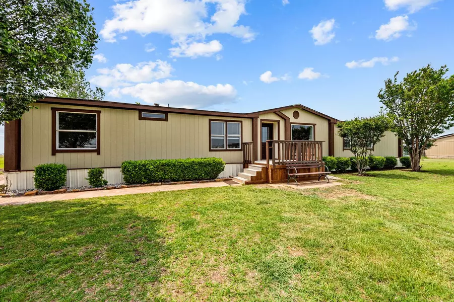 256 Private Road 4732, Rhome, TX 76078