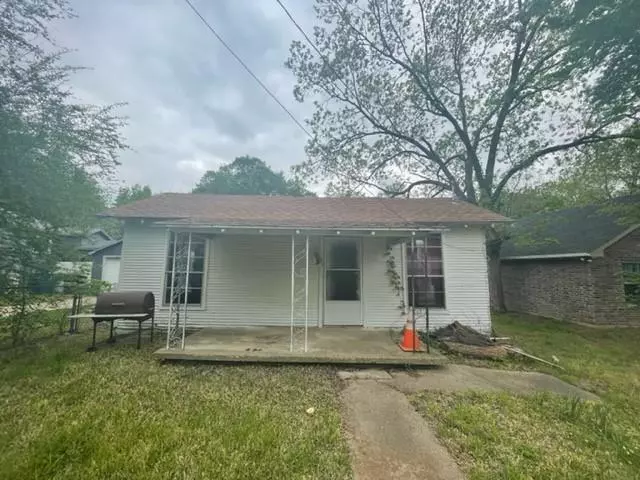 624 E Acheson Street, Denison, TX 75021