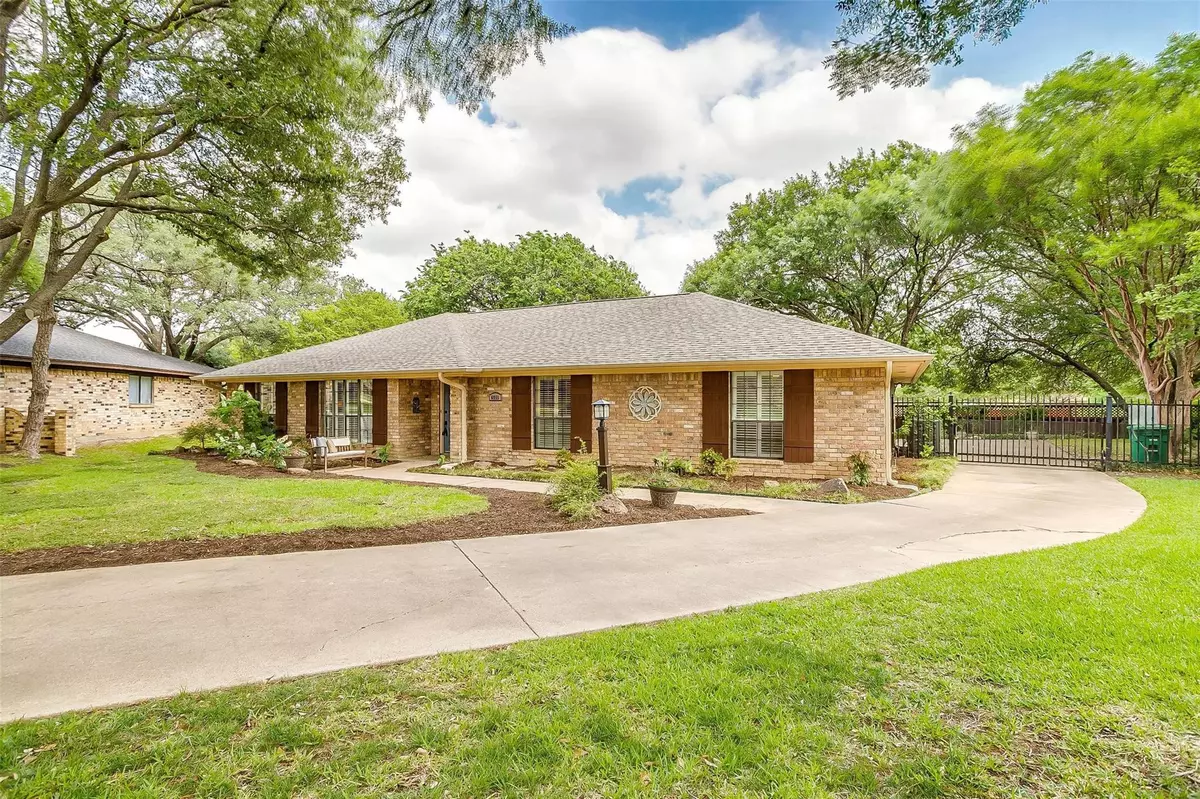 Fort Worth, TX 76133,6955 Foxridge Court