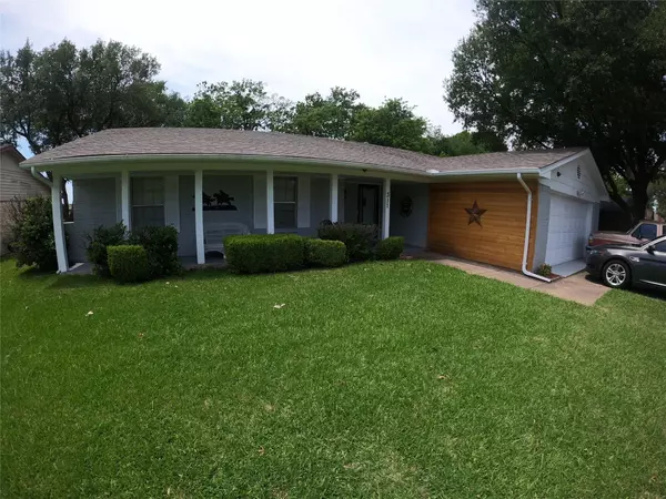 311 Town North Drive, Terrell, TX 75160