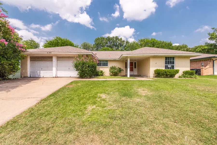 2909 Elsinor Drive, Fort Worth, TX 76116