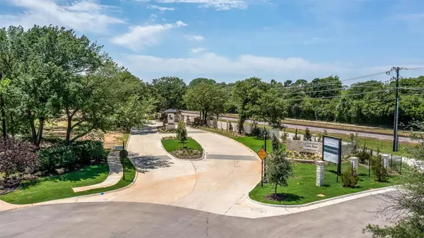 Colleyville, TX 76034,5917 Preston Way