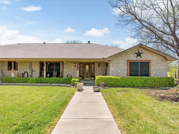 Cleburne, TX 76033,1436 Lakeview Court