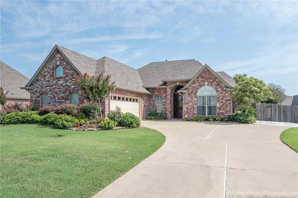 302 Saint Annes Court, Bossier City, LA 71111