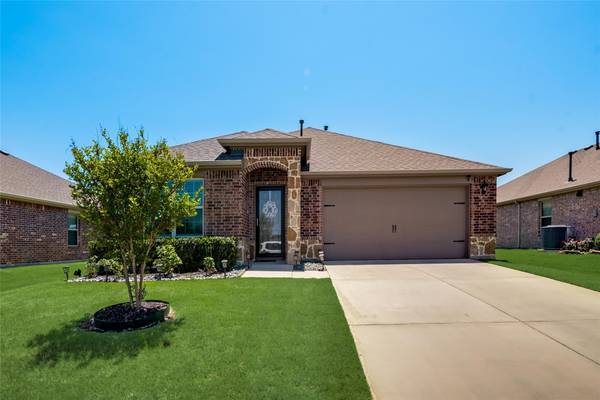 1603 Meadow Creek Drive, Princeton, TX 75407