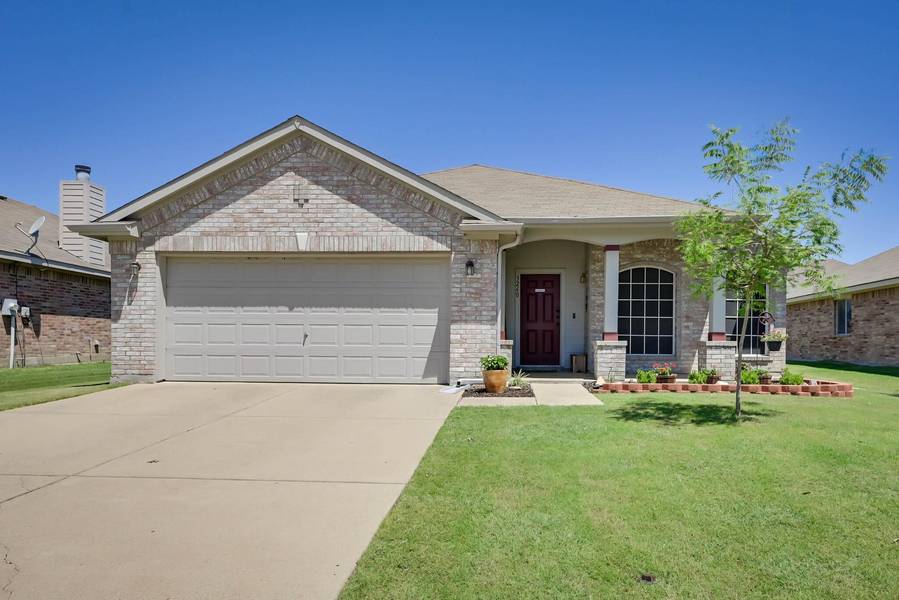 3260 Yeltes, Grand Prairie, TX 75054