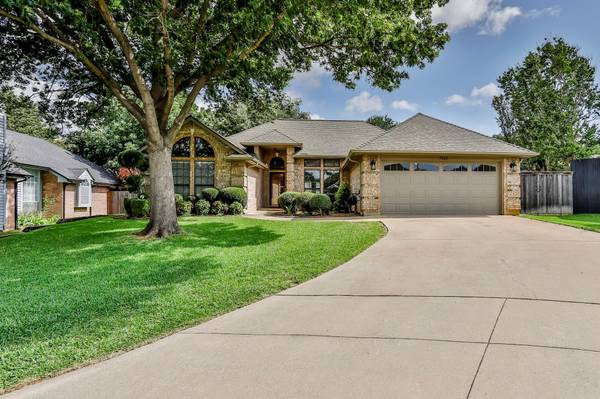 7525 Wentwood Court, North Richland Hills, TX 76182