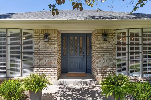 Dallas, TX 75243,9607 Dove Meadow Drive