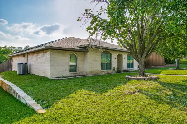 1726 Southampton Drive, Carrollton, TX 75007