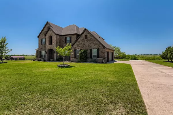 11231 Lakecrest Drive, Sanger, TX 76266