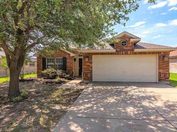 3243 Guadaloupe, Grand Prairie, TX 75054