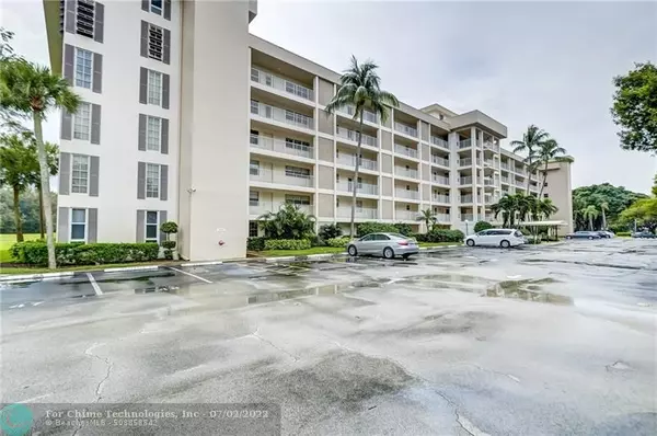 2600 S Course Dr  #401, Pompano Beach, FL 33069