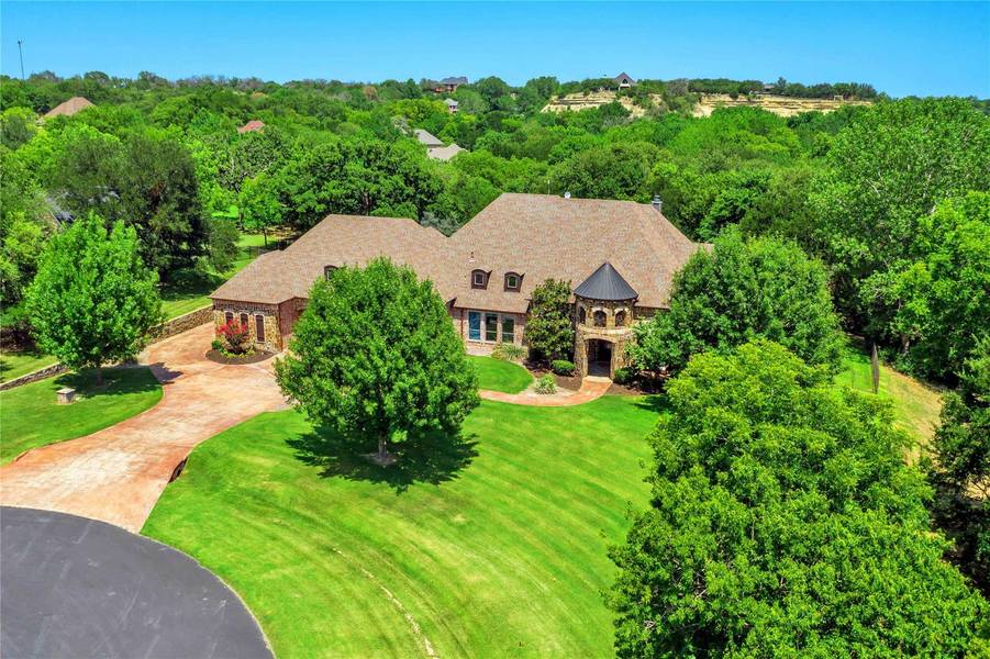 4400 La Cantera Court, Fort Worth, TX 76108