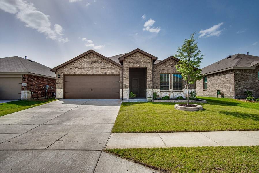 4343 Pyramid Drive, Forney, TX 75126