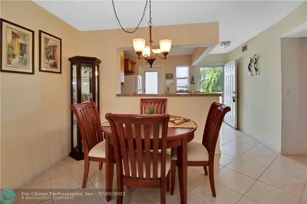 Boynton Beach, FL 33435,2151 NE 1st Ct  #205