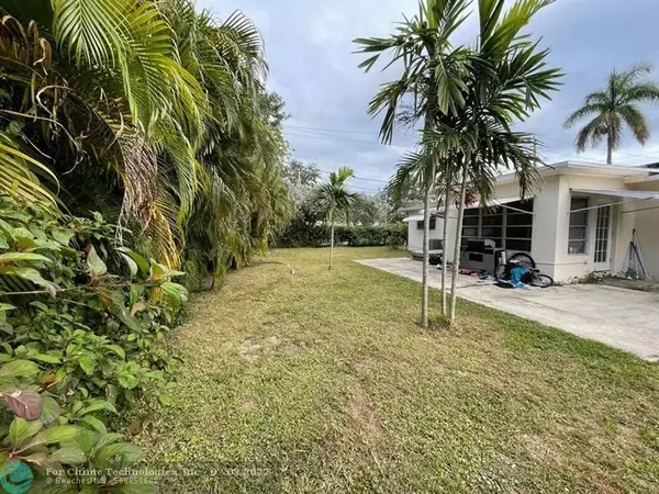 709 NW 29th St, Wilton Manors, FL 33311