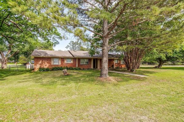 Keene, TX 76031,100 Oak Ridge Drive