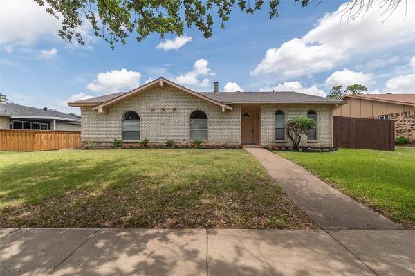 4821 Arbor Glen Road, The Colony, TX 75056