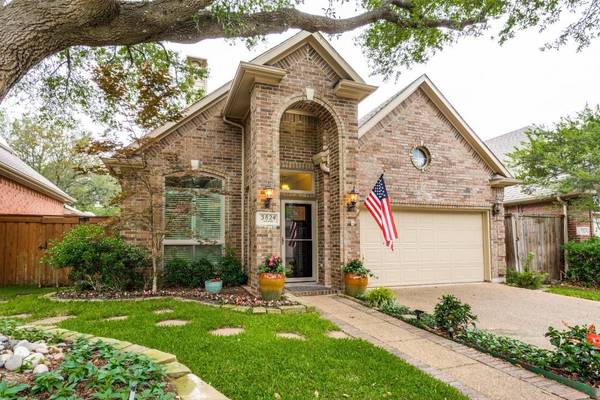 3824 Azure Lane, Addison, TX 75001