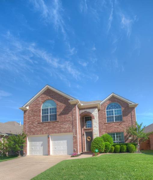 403 Fountain Park Drive, Euless, TX 76039