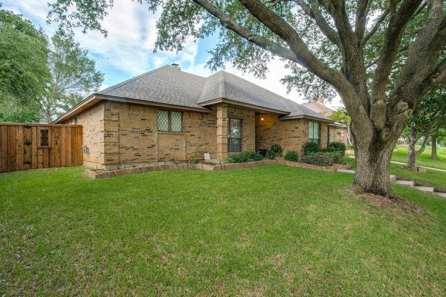 520 Allen Drive, Euless, TX 76039