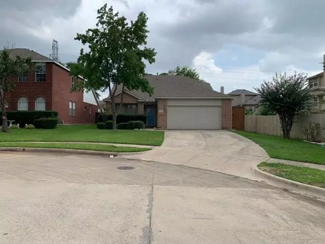 Euless, TX 76040,12632 Oakwood Circle