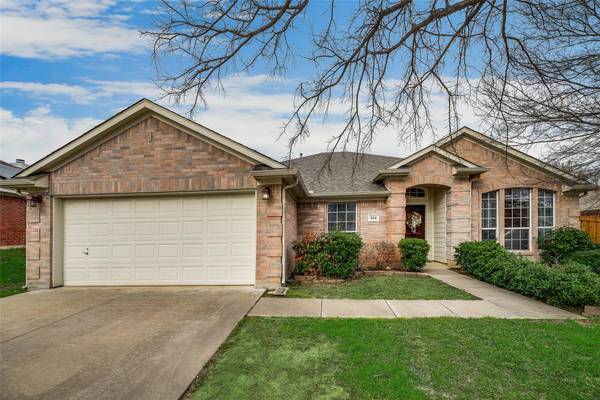 305 Cliffdale Drive, Euless, TX 76040