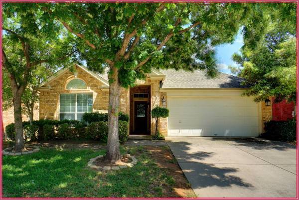 3012 Manor Green Boulevard, Euless, TX 76039