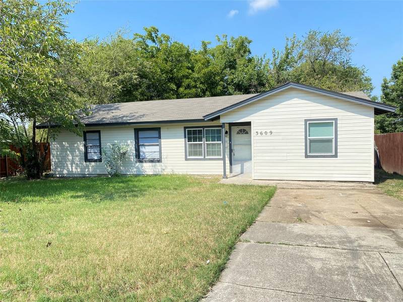 3609 Layton Avenue, Haltom City, TX 76117