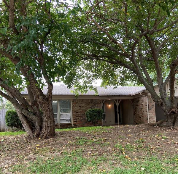 4632 Aspen Way, Haltom City, TX 76137