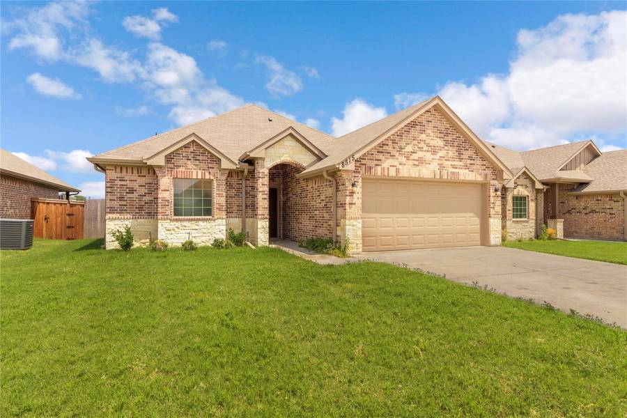 8515 Larry Court, Greenville, TX 75402