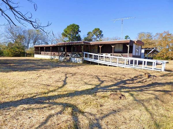 471 County Road 2850, Pittsburg, TX 75686