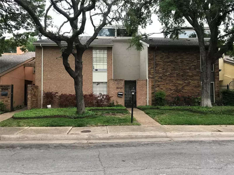 9309 Chimneysweep Lane, Dallas, TX 75243